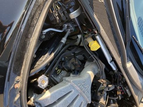 Used 2005 Chrysler PT Cruiser GT image 9