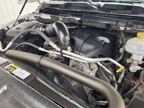 Used 2019 RAM 1500 Classic SLT image 27