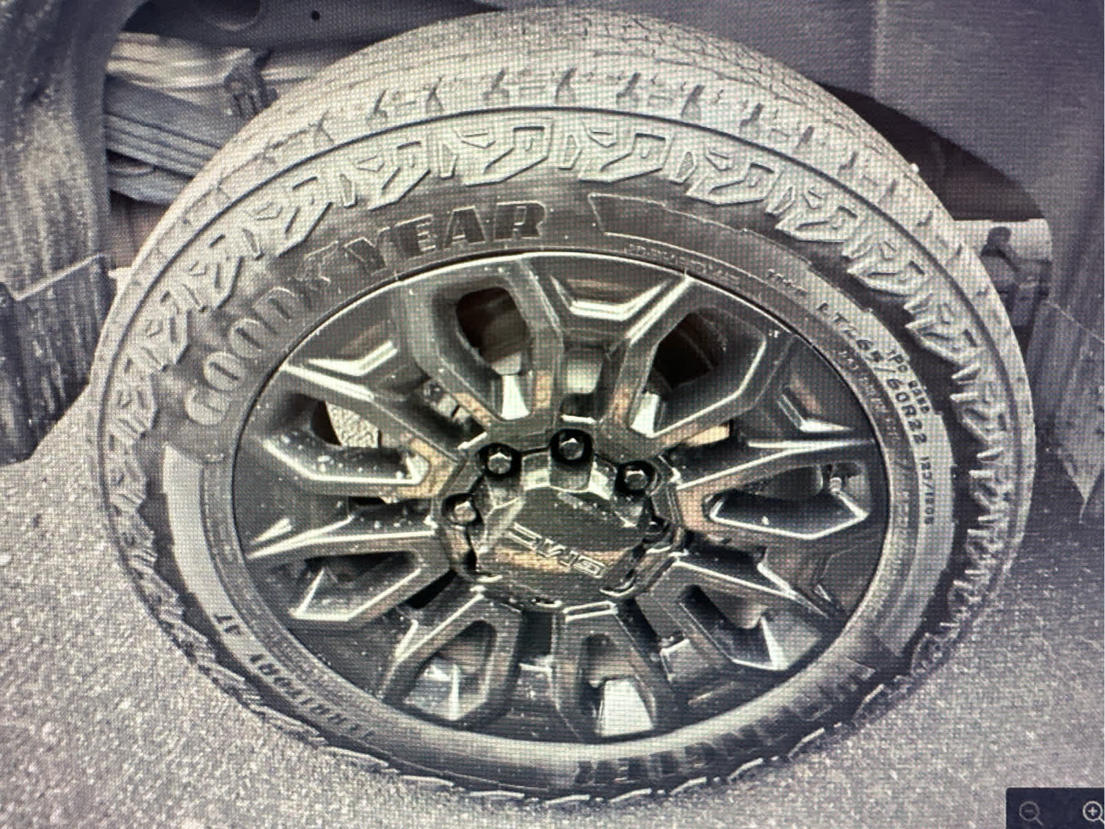 Used 2026 GMC Sierra 2500 Denali Ultimate AWD/4WD image 7