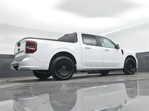 Used 2025 Ford Maverick Lobo image 54