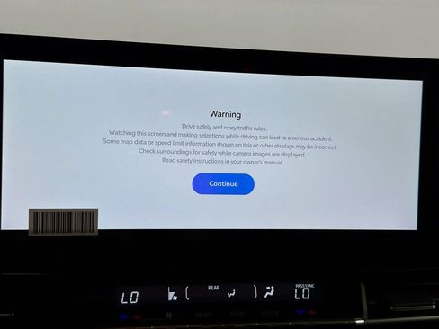 New 2026 Toyota Sienna Platinum AWD/4WD image 15