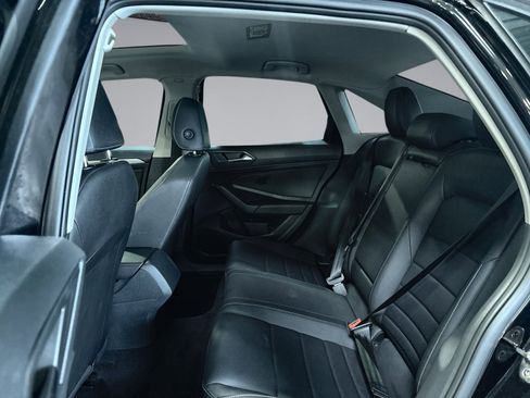 Used 2021 Volkswagen Jetta SE image 31