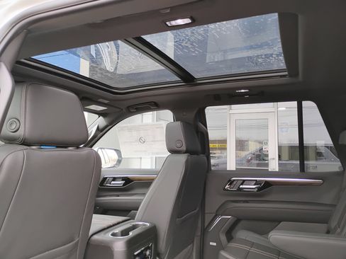 New 2026 Chevrolet Tahoe High Country w/ Sun And Tow Package AWD/4WD image 22
