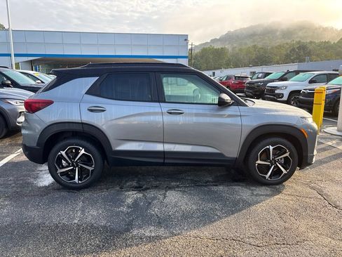Used 2023 Chevrolet TrailBlazer RS w/ Convenience Package FWD image 6