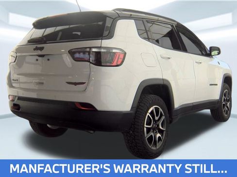 Used 2024 Jeep Compass Trailhawk AWD/4WD image 2