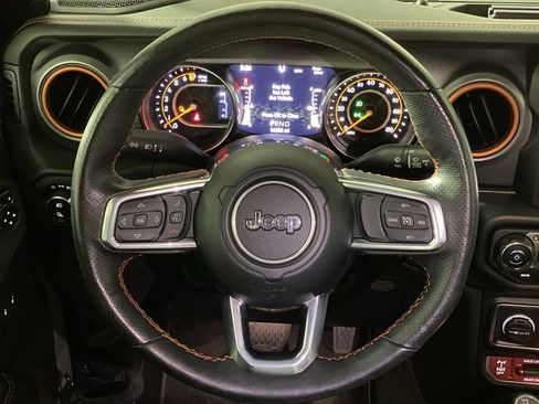 Used 2023 Jeep Gladiator Mojave w/ Cold Weather Group AWD/4WD image 16