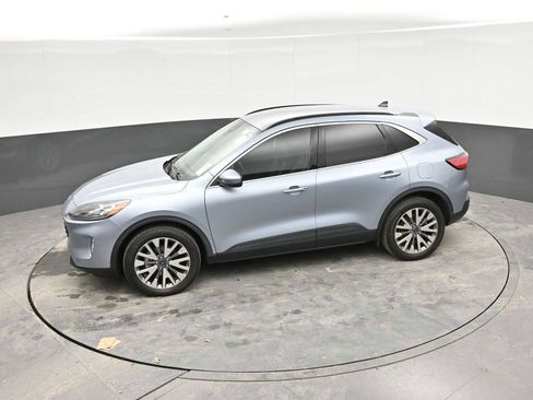 Used 2022 Ford Escape Titanium AWD/4WD image 14
