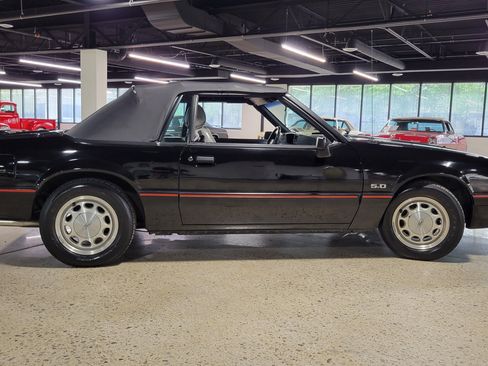 Used 1989 Ford Mustang LX RWD image 35
