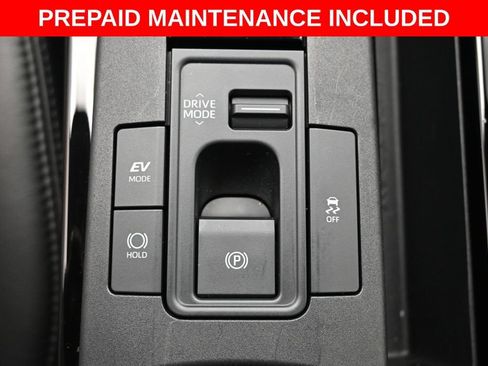 Certified 2025 Toyota Prius LE FWD image 23