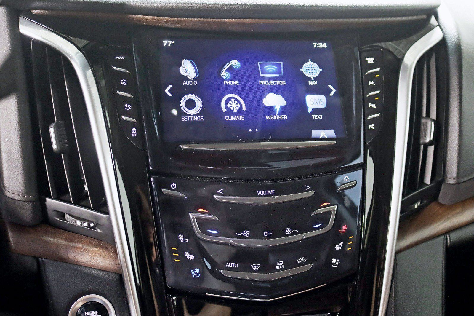 Used 2020 Cadillac Escalade Luxury AWD/4WD image 19