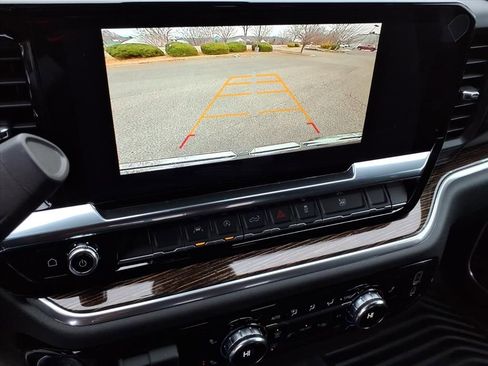 New 2026 GMC Sierra 1500 SLE w/ Preferred Package image 18