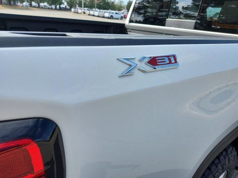 New 2026 GMC Sierra 1500 SLT w/ SLT Premium Plus Package image 5