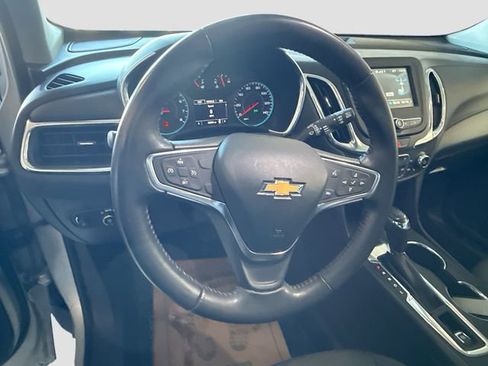 Used 2018 Chevrolet Equinox LT image 12