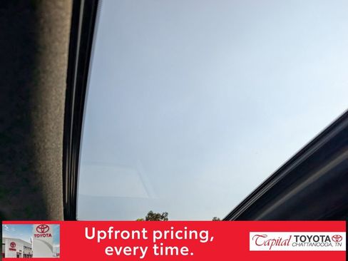 Used 2023 Toyota Corolla Cross XSE w/ Convenience Package image 24