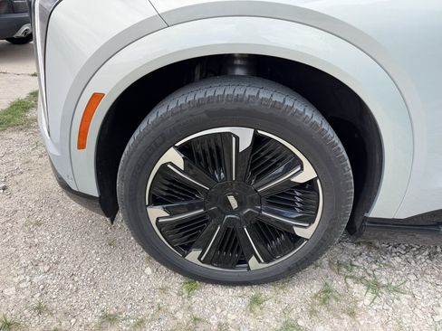 Used 2025 Cadillac Escalade IQ Sport 1 AWD/4WD image 42