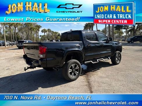 Used 2019 Toyota Tacoma TRD Sport image 13