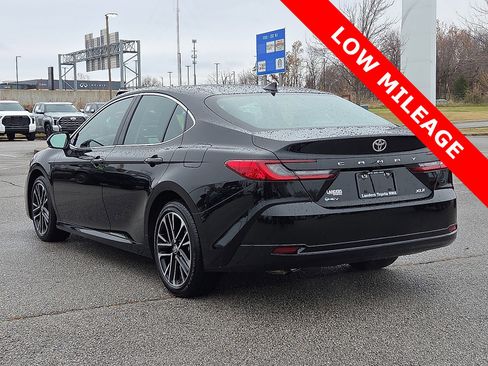 Used 2026 Toyota Camry XLE image 4