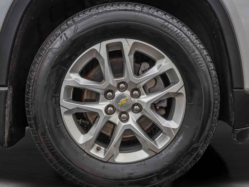 Used 2019 Chevrolet Traverse LT w/ LPO, Floor Liner Package AWD/4WD image 30