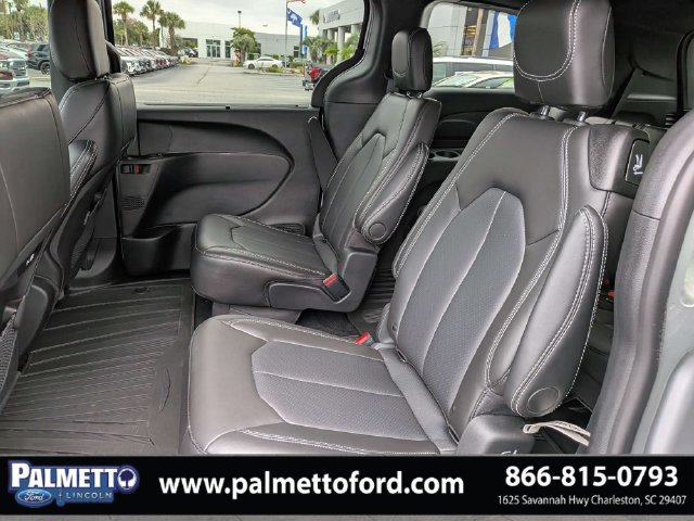 Used 2026 Chrysler Pacifica Select w/ S Appearance Package FWD image 14