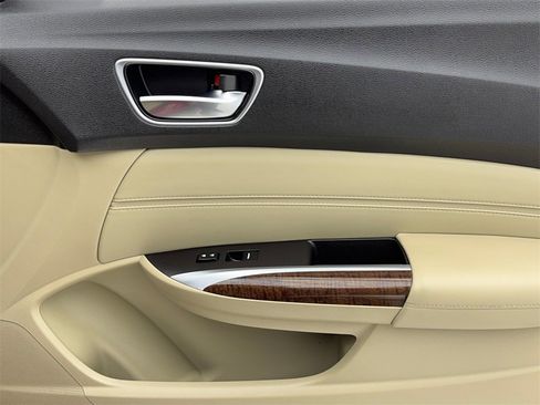 Used 2018 Acura TLX V6 image 44