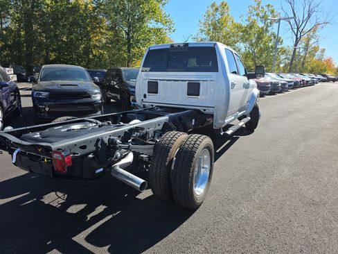 New 2026 RAM 5500 Laramie w/ Laramie Trim Package image 22