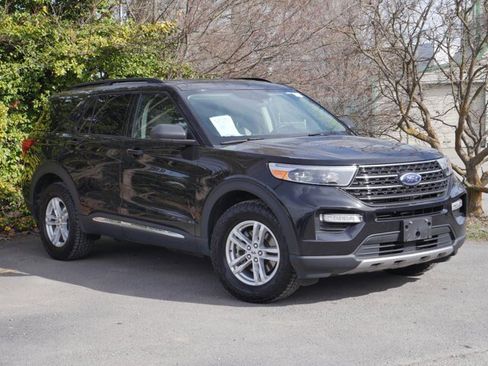 Certified 2023 Ford Explorer XLT w/ Equipment Group 202A image 8