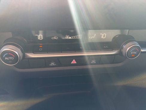 Certified 2023 MAZDA CX-30 AWD 2.5 S w/ Select Package image 8