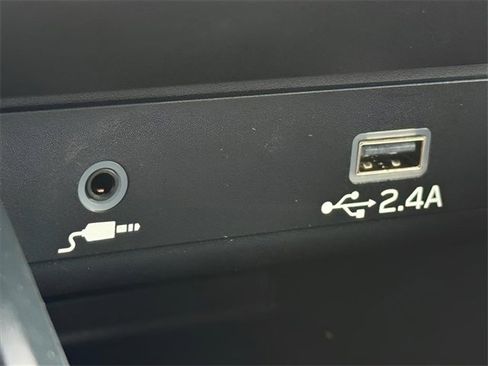 Used 2024 Subaru Legacy image 19