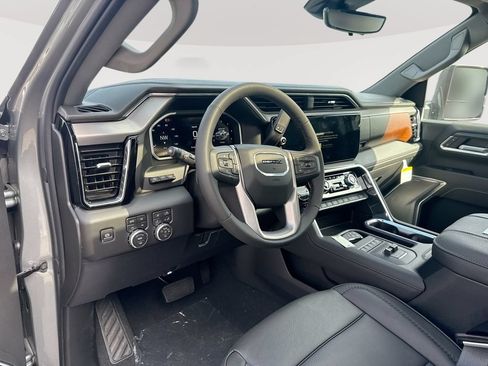 New 2026 GMC Sierra 2500 Denali w/ Denali Reserve Package AWD/4WD image 10