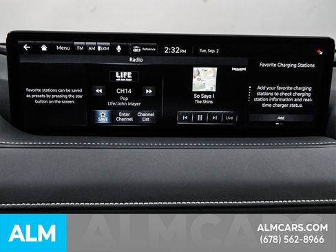 Used 2024 Genesis G80 image 37