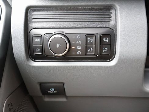 New 2026 Ford F250 XLT w/ XLT Premium Package image 30