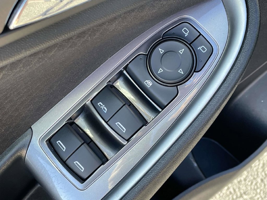 Used 2025 Chevrolet Malibu LT FWD image 20