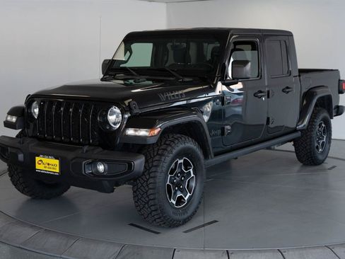 Used 2021 Jeep Gladiator Sport AWD/4WD image 3