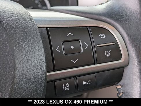 Used 2023 Lexus GX 460 Premium w/ Premium Package image 9