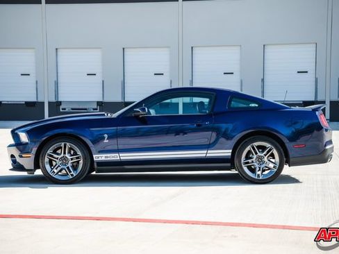 Used 2010 Ford Mustang Shelby GT500 RWD image 45