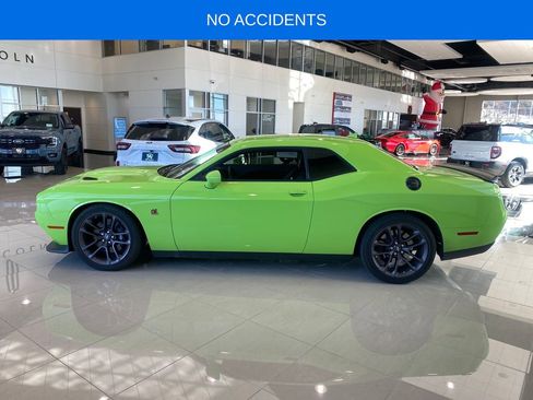 Used 2023 Dodge Challenger R/T Scat Pack image 3