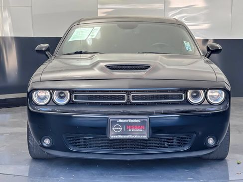 Used 2019 Dodge Challenger R/T RWD image 8