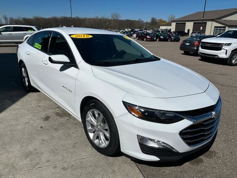 Used 2019 Chevrolet Malibu LT image 3