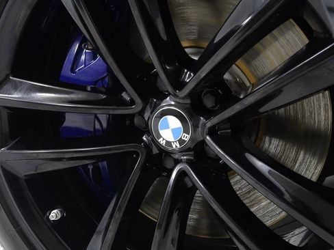 Used 2022 BMW 750i xDrive w/ Luxury Rear Seating Package image 21