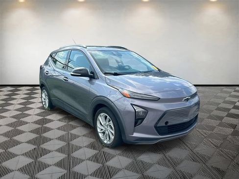 Used 2022 Chevrolet Bolt EUV LT w/ Driver Confidence Package FWD image 7