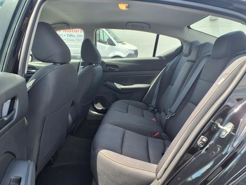 Used 2024 Nissan Altima 2.5 SV FWD image 13