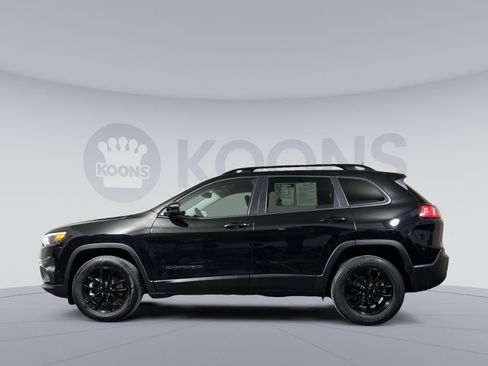 Used 2023 Jeep Cherokee Altitude Lux image 2