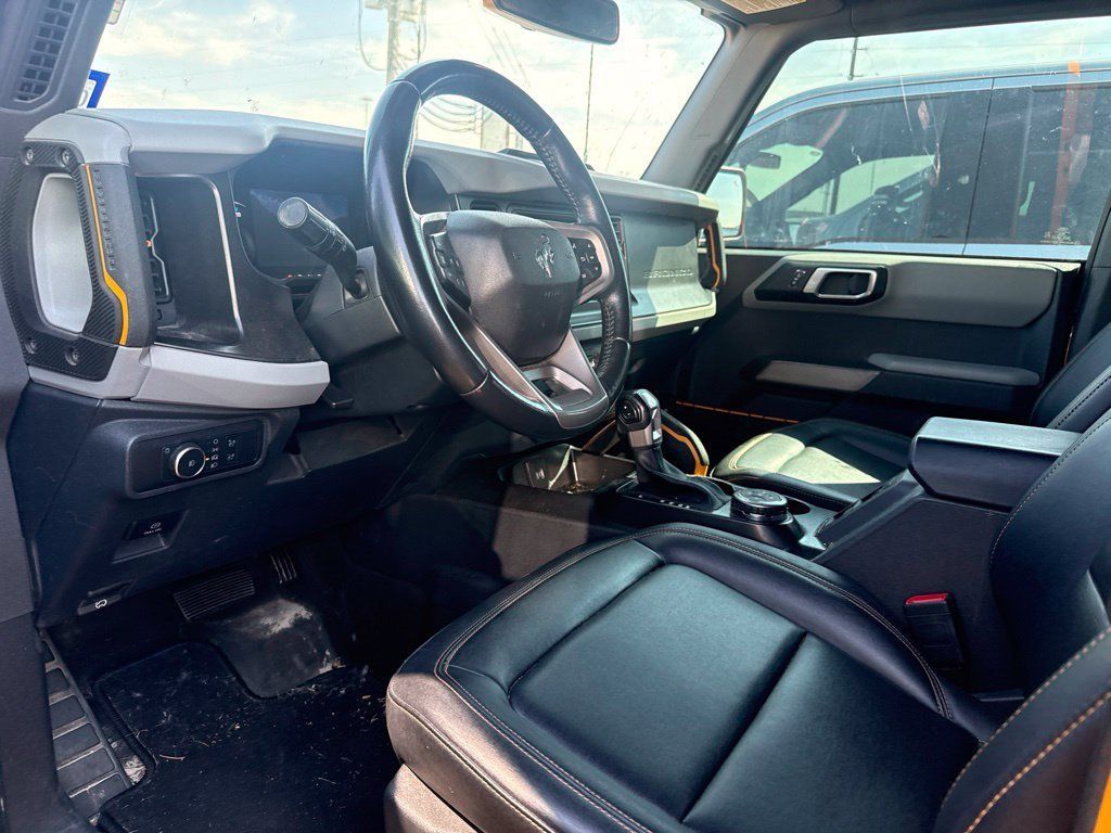 Used 2022 Ford Bronco Badlands w/ Sasquatch Package AWD/4WD image 8