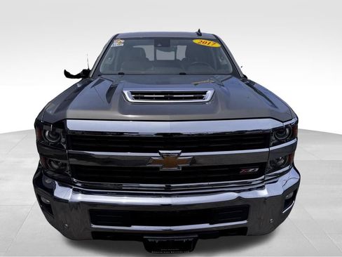 Used 2017 Chevrolet Silverado 2500 LTZ w/ Duramax Plus Package AWD/4WD image 11