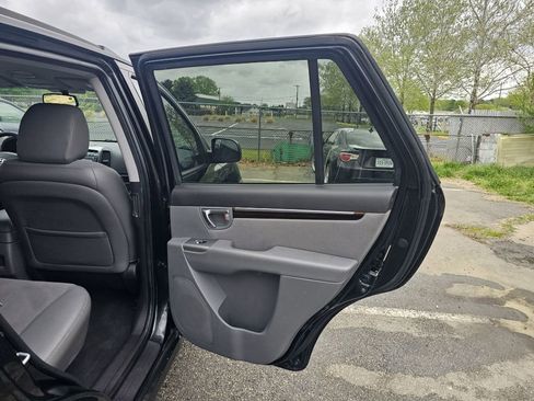 Used 2010 Hyundai Santa Fe SE image 23