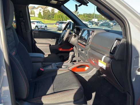 New 2026 Nissan Frontier Pro-X w/ Pro-X Convenience Package image 10