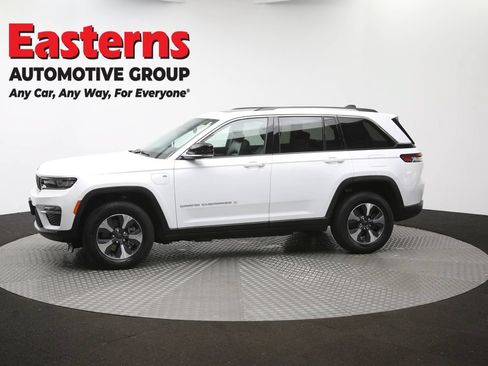 Used 2023 Jeep Grand Cherokee 4WD 4xe image 65