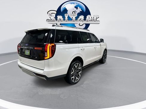 New 2026 Ford Expedition Platinum w/ Platinum Ultimate Package image 9