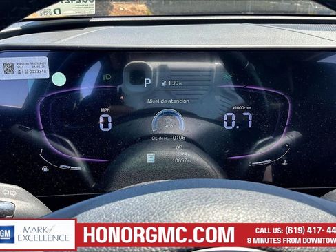 Used 2025 Kia Sportage EX w/ Premium Package FWD image 13