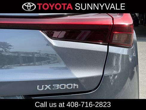 Used 2025 Lexus UX 300h FWD w/ Accessory Package (Z1) image 13